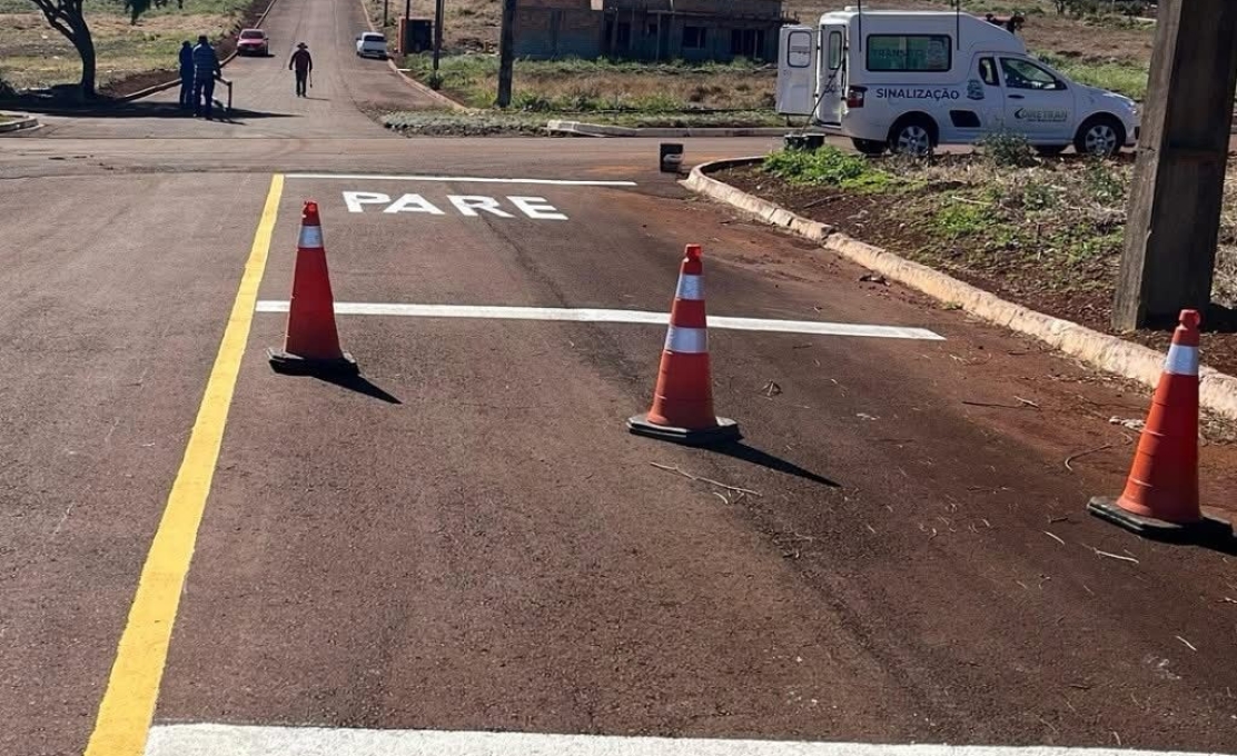Sinalização no bairro Pontal da Natureza