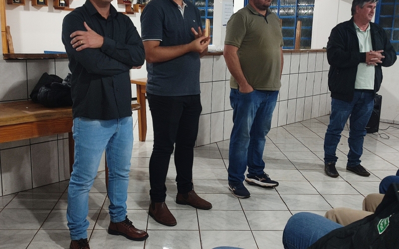 Conferência realizada referente aos projetos de asfaltamento rural 