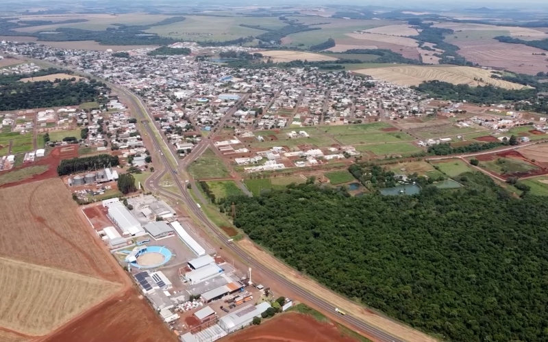 A nossa cidade está cada dia mais linda, Santa Tereza do Oeste completa 34 anos na próxima segunda-feira (12), veja o ví