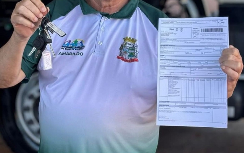 PREFEITURA DE SANTA TEREZA DO OESTE RECEBE NOVO CAMINHÃO 6X4